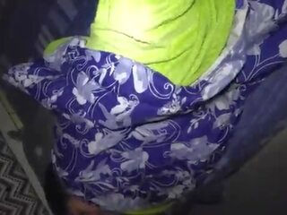 Encuentro a ля мама де mi mejor amigo ан ля habitacion y мені aprovecho que esta caliente