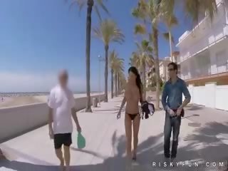 공공의 나체 놀리는 에 groovy 입
