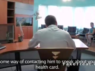 Ukol sa medisina tao fucks pasyente sa a mesa