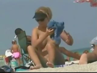 Troc myli šnipinėjimo pussies apie paplūdimys