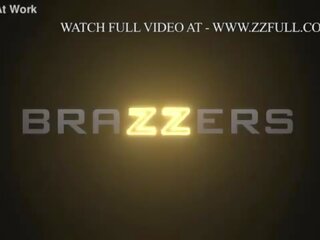Kaksi himokas babes olemme parempi kuin one&period;kendra sunderland&comma; abigaiil morris &sol; brazzers &sol; virta täysi alkaen www&period;zzfull&period;com&sol;ake