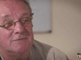 Old man fucks teenager