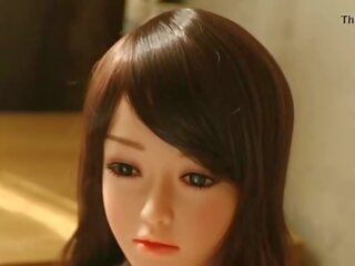 Silit with lifelike brunette bayan wings - quick silit creampie
