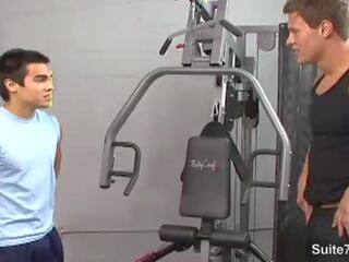 Swell gays kurang ajar asses in the gim
