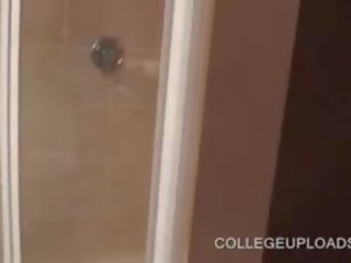 Две ученички правене всеки друг и а голям пенис