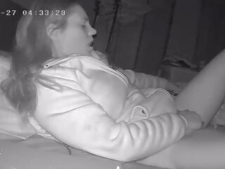 Prostitutë wakes lart në fillim në fshij të saj pidh para punë i fshehur kamera