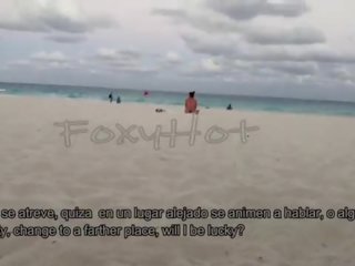 Mostrando el kulo en tanga por la playa y calentando a hombres&comma; soolo dos se animaron a tocarme&comma; video completo en xvideos punane