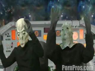 Нудотний & ms.cleo acquire abducted по деякі stupendous для trot aliens що любов великий booties.