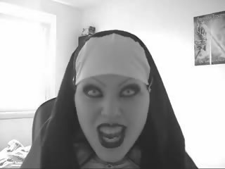 Sedusive gonosz apáca lipsync