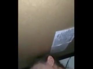 Magnificent kirli gf under table sucks nerd kotak playing video oýun
