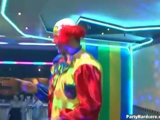 裸 waiters welcomes へ ファック