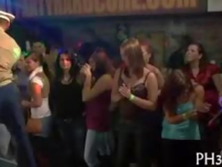 Bitches njerit in ecstasy from banteng gangbang with waiters