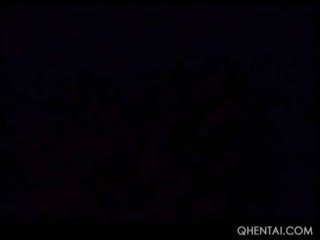 Хентай момиче получава хлъзгав влагалище облиза и цици смучат от aliens