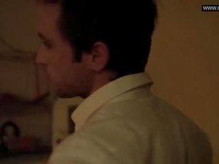 Emmy rossum - 明确的 成人 视频 mov 场景, beguiling 胸部 & 屁股 - 不要脸 季节 1 汇编