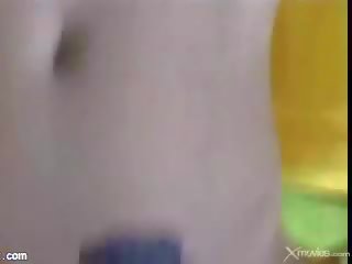 娇媚 苗条 小鸡 同 小 奶 吸 刺 和 的阴户 性交