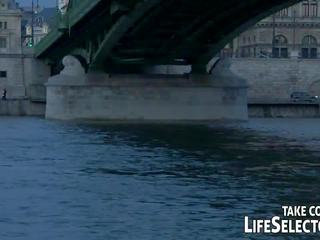 В talent scout