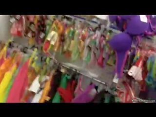 金發 接收 短褲 外 該 商店