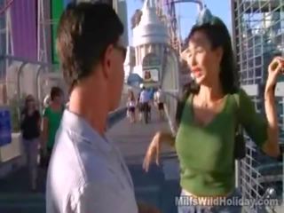 Malaking suso adrianna makakakuha ng puke licked