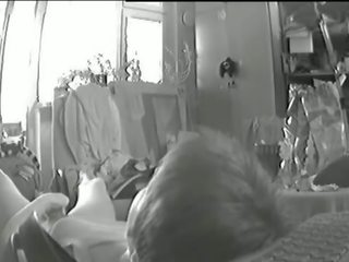 Hidcams rus rumaja jeng masturbates on sofa - nv